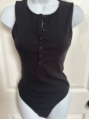 American Eagle Outfitters Black Ribbed Button-Front Sleeveless Bodysuit